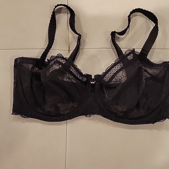 Chantelle Underwire Black Lace Bra - Picture 1 of 4